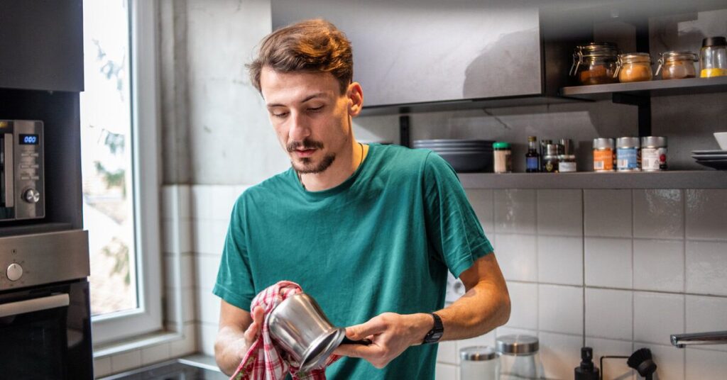 علامات مبكرة لسرطان الخصية وتوصيات الفحص